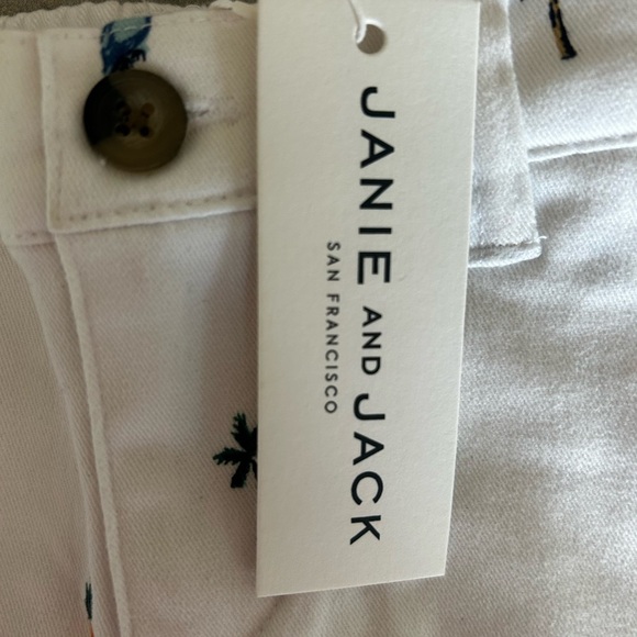 Janie and Jack White Tropical Print Kids Shorts - Picture 4 of 6